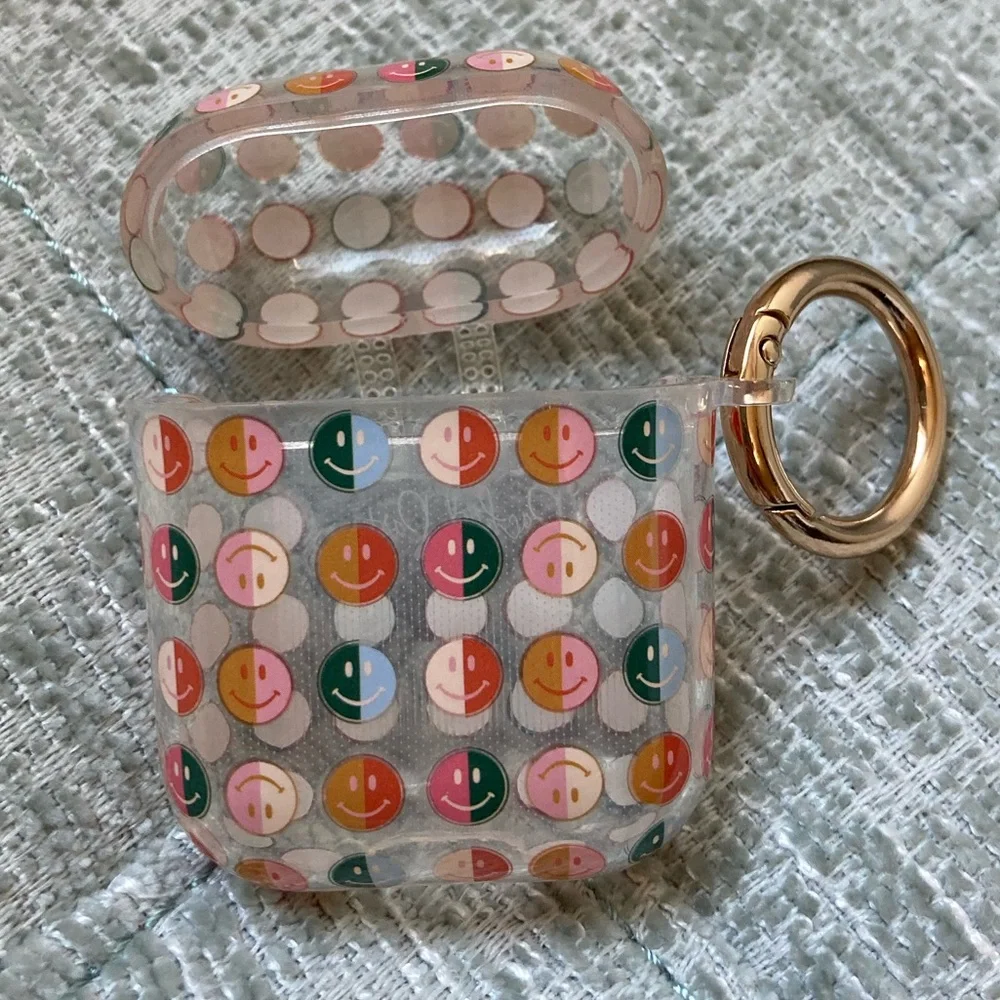 🎉HP🎉 AirPods Case With Smiley Faces